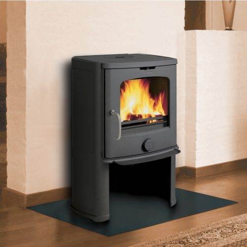 Jotul F145 - The Jotul F 145-series is a small, classic wood stove with a modern touch to it. The beautiful soapstone cladding offers heat retaining function whilst it frames the unobstructed view of the flames. For rooms with limited space or low heat requirements, this F145 presents an ideal choice.
