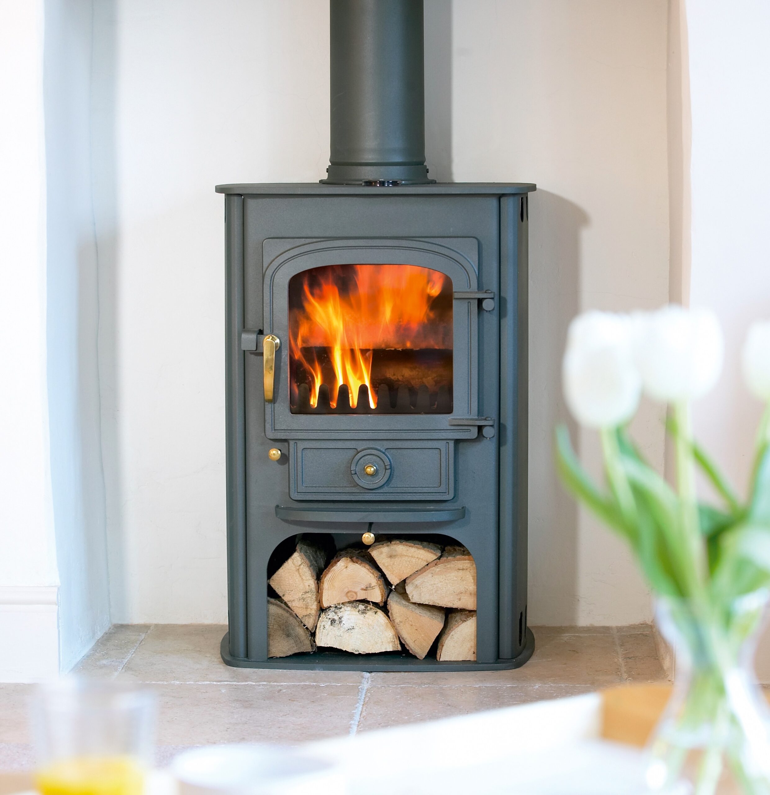 Clearview Solution 400 Multifuel Stove 5kw 1 Clearview Solution 400 close up