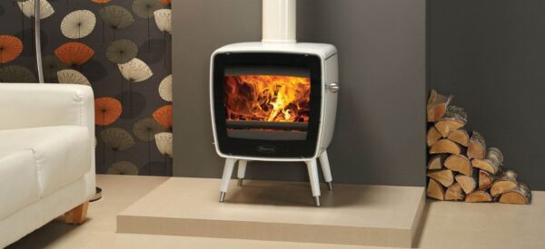 Dovre Vintage 35 - The state of the art?<a href="https://dovre.co.uk/labels/cleanburn/">Cleanburn</a>?technology and?<a href="https://dovre.co.uk/labels/airwash/">Airwash </a>system, deliver an impressive flame picture to create the perfect atmosphere in your home. This wood burning, vintage inspired cast iron stove is available in a choice of sophisticated? finishes, which can also be teamed with the stunning tablet stand as an alternative to the slender legs variant. With these options, there is sure to be a Dovre Vintage 35 stove to complement any stylish interior