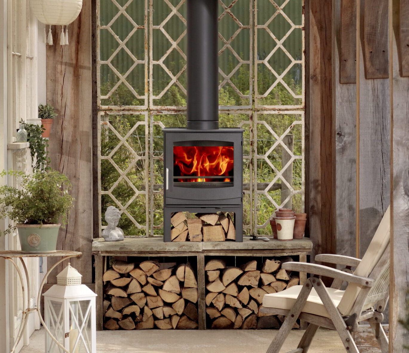 Woodwarm Fireview ECO 9kw on Logstore
