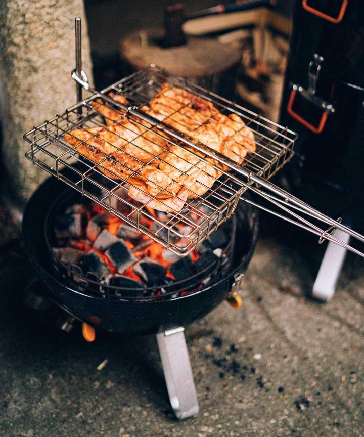 ProQ Flip'n Grate BBQ Swivel Grill - Small 2 ProQ_Flip_N_Grate