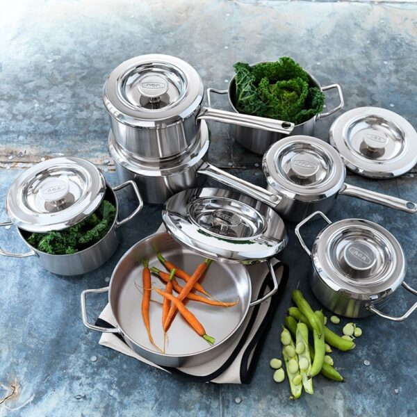 AGA Stainless Steel Casserole with Lid 4L (1) £105.83
