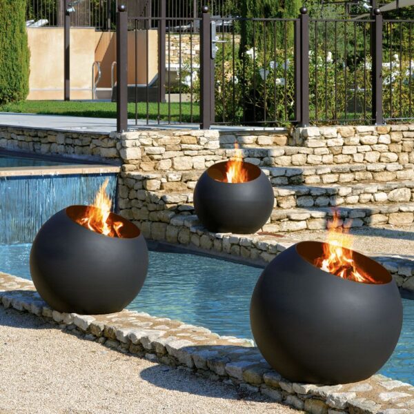 Focus Bubble - Garden Firepit - The Bubble is a contemporary wood-burning fire bowl that brings its stylish originality to any outdoor space. Its open fire provides the perfect centrepiece to extend long summer nights or take the chill off autumn evenings. The brasero’s simplicity and sophistication, a hallmark of Focus design, as well as its performance make it suitable for a wide range of exterior settings, from gardens to roof terraces to patios. Measuring 700 mm in diameter, this wood burning fire pit is equipped with two rear caster wheels so it can be easily moved on a flat surface. The basin can be removed for maintenance and cleaning. The model’s anti-corrosion finish is designed to withstand outdoor conditions so it will keep its eye-catching look over the seasons.   <strong>Please allow 10-12 weeks for delivery from placing your order </strong>