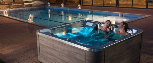 Aquavia Nice Hot Tub (1) £12,951.67