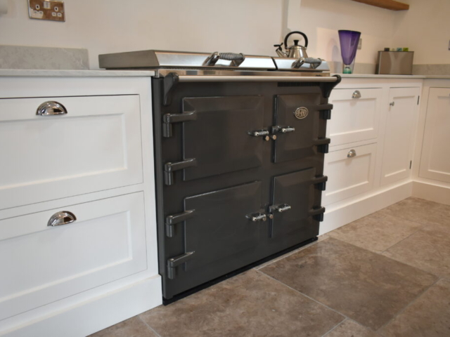 Everhot 100 in black