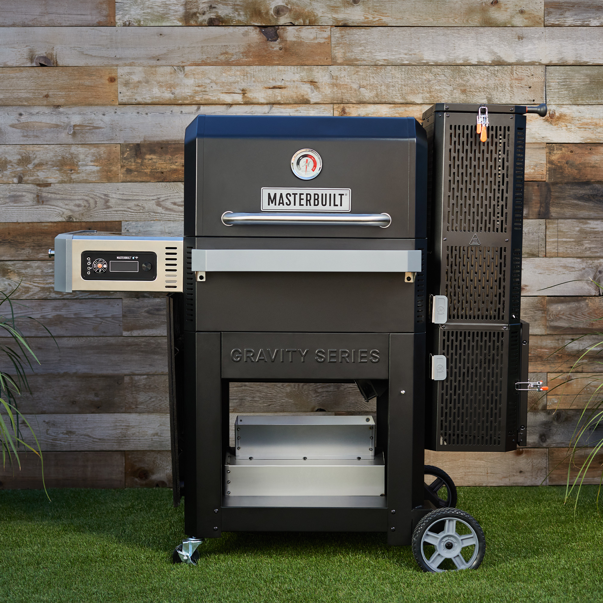 Masterbuilt Gravity Series 800 Digital Charcoal Griddle, BBQ & Smoker 4 Masterbuilt Gravity Series 800 Digital Charcoal Griddle, BBQ & Smoker